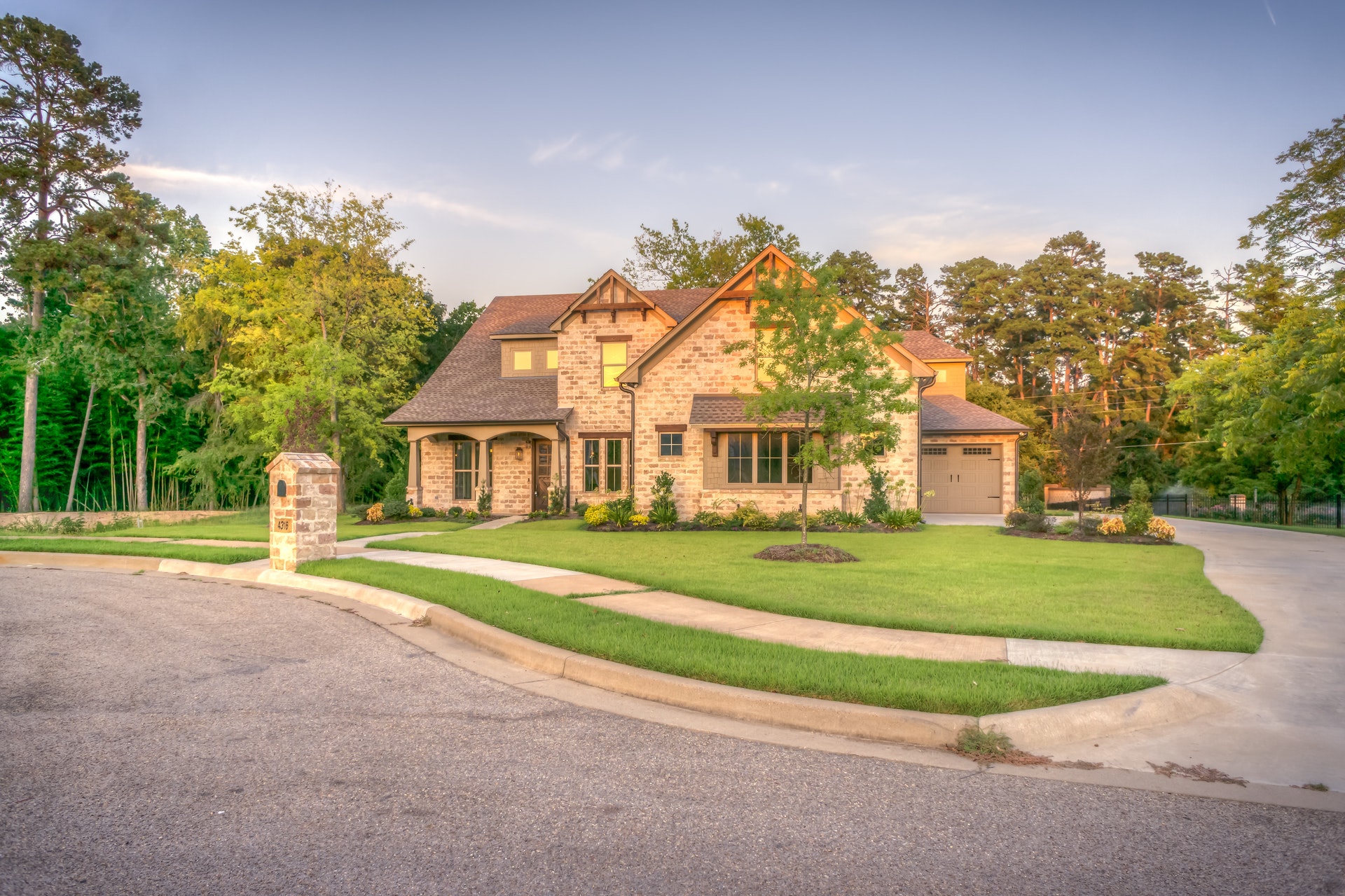What To Consider When Planning A Driveway
